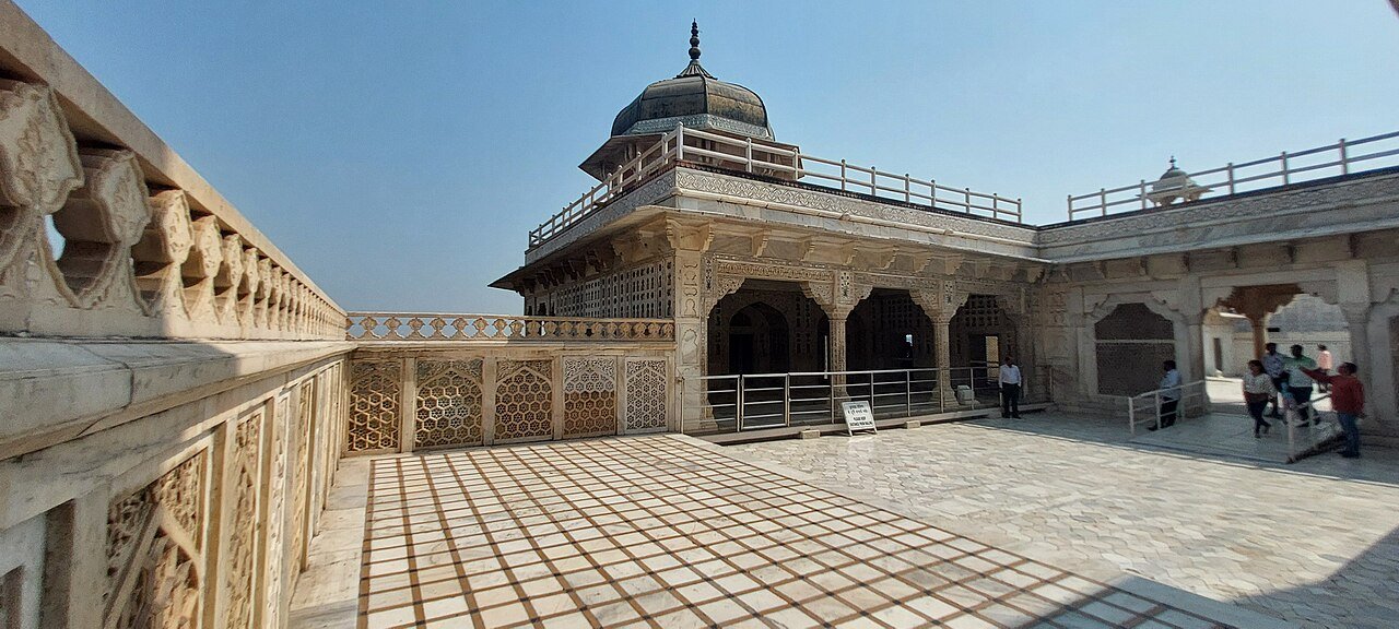 White marble pavilion and courtyard inside Agra Fort