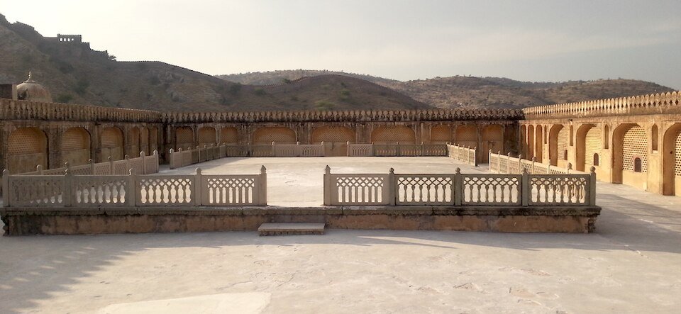 The open dancing floor at Amer Fort
